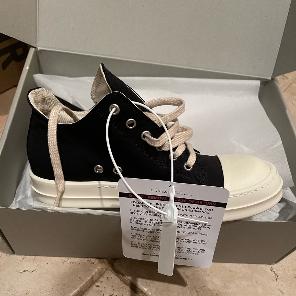 COPY - Rick Owens low top sneaker